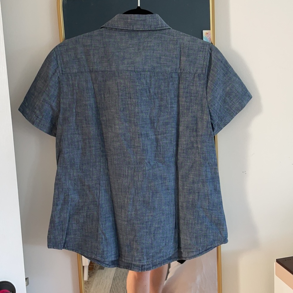 Loft polka dot chambray button down - Picture 4 of 4